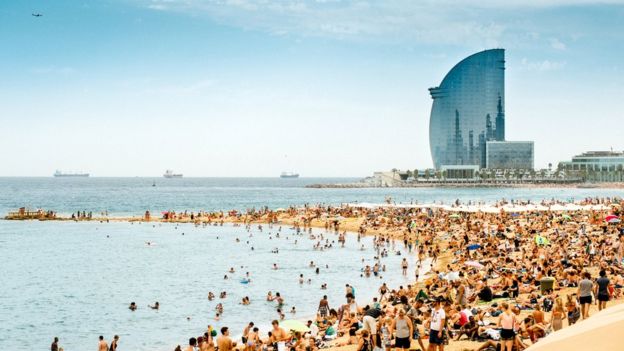 Barcelona es una de las ciudades víctimas del turismo masivo