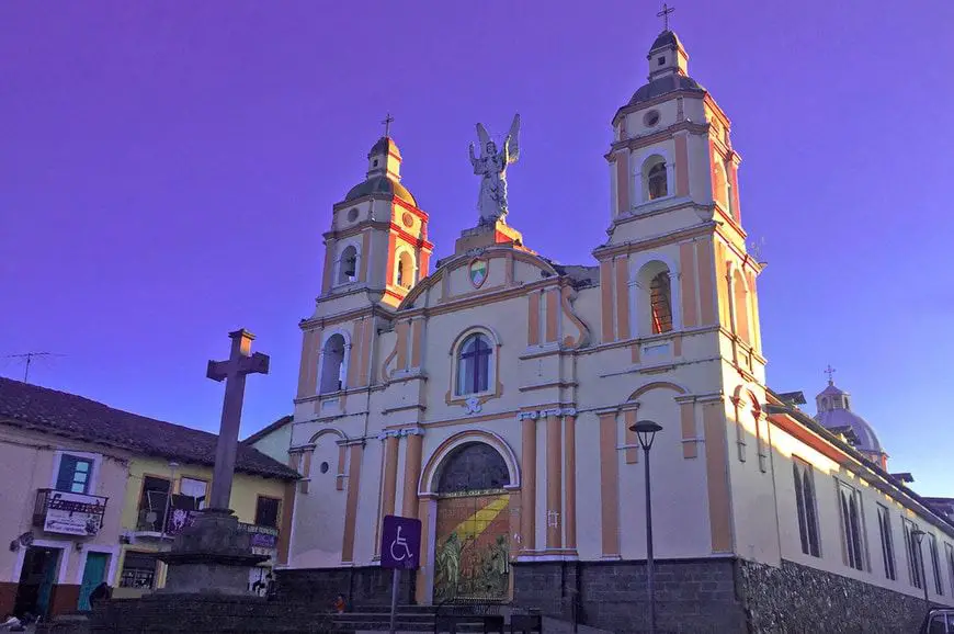 Iglesia de la Matriz en San Gabriel, Ecuador