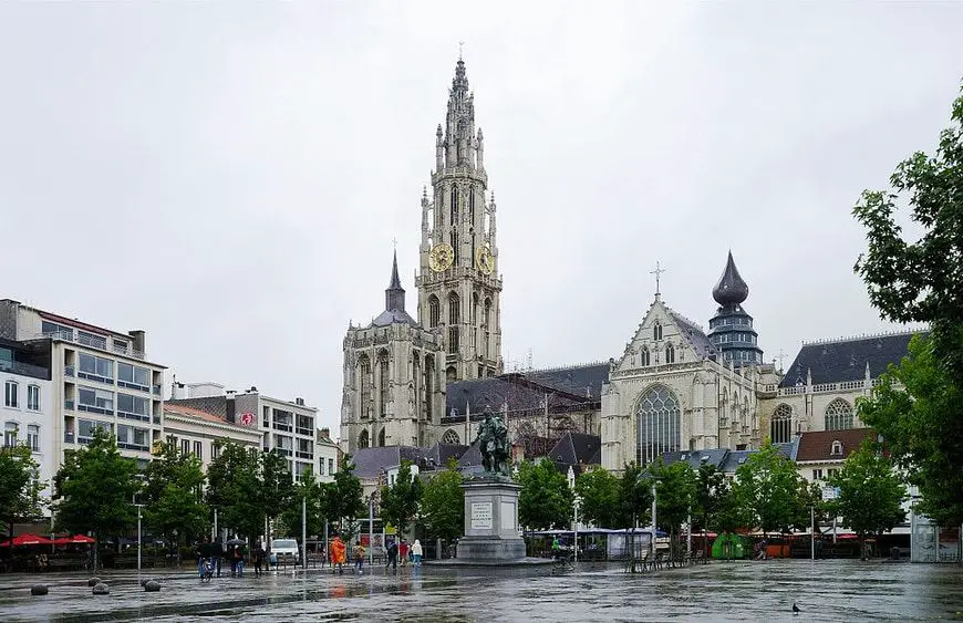 Iglesia de Notre Dame Amberes Bélgica